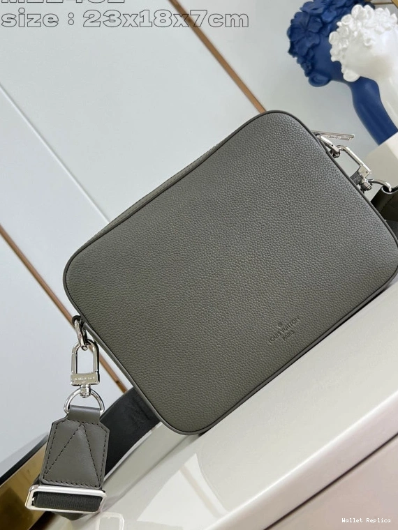 Cheap VUITTON LOUIS Messenger-23.5*18*7CM Fastline 0715